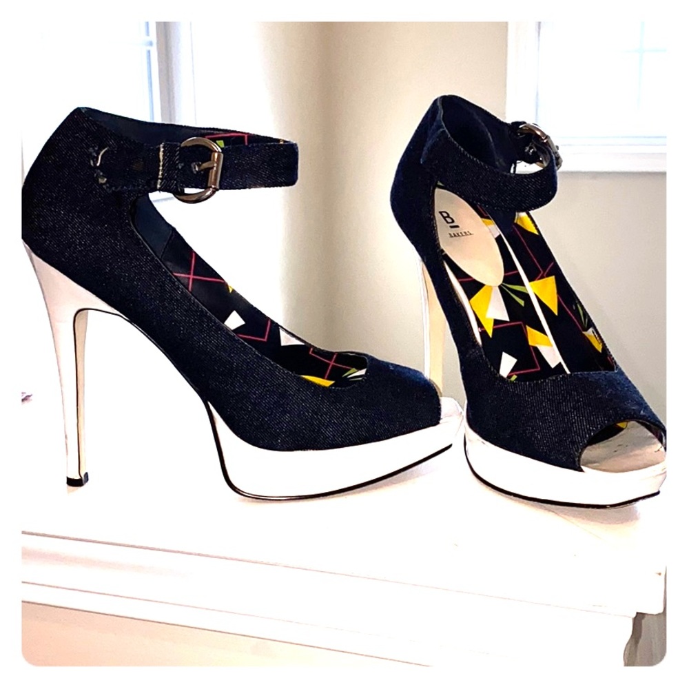 Peep toe